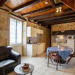 Nyaraló Charmante Maison En Pierre Avec Jardin Clos, - Fr-1-616-280 *
