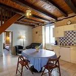 Hébergement de vacances Charmante Maison En Pierre Avec Jardin Clos, - Fr-1-616-280 Tourtoirac