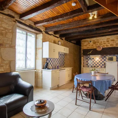 Prázdninový dům Charmante Maison En Pierre Avec Jardin Clos, - Fr-1-616-280 *