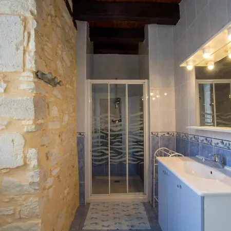 Charmante Maison En Pierre Avec Jardin Clos, - Fr-1-616-280 Prázdninový dům