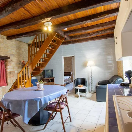 Charmante Maison En Pierre Avec Jardin Clos, - Fr-1-616-280 Hébergement de vacances Tourtoirac